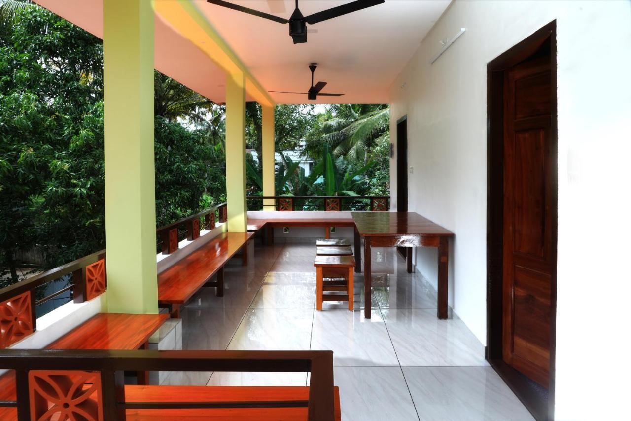 Munroe Vision Panakkattu Homestay Mundrothuruth Exterior photo